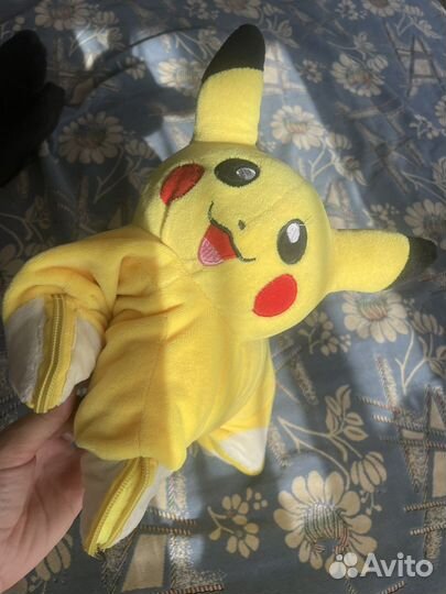 Плед, подушка, игрушка пикачу