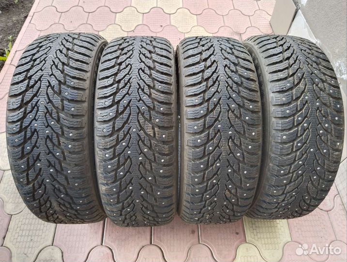 Nokian Tyres Hakkapeliitta 9 SUV 215/55 R18 99T