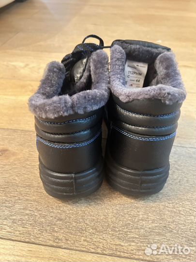 Ботинки зимние новые