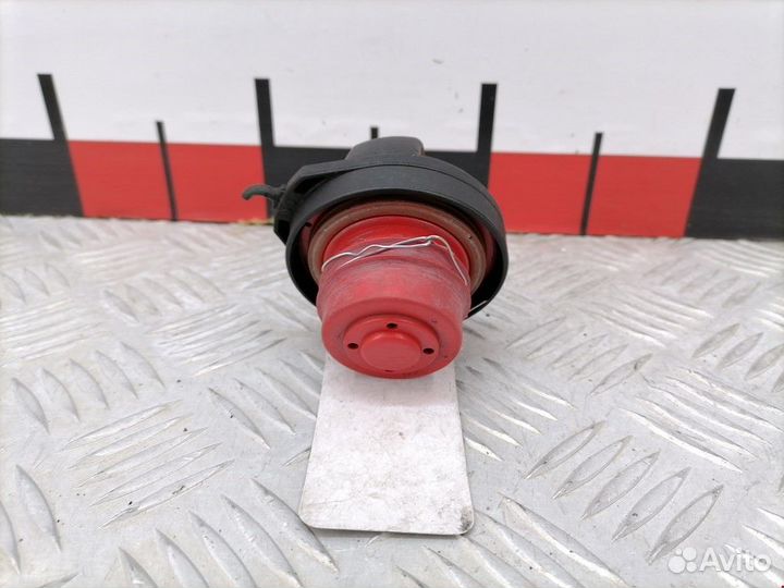 Пробка расширительного бачка Volvo XC90 2003