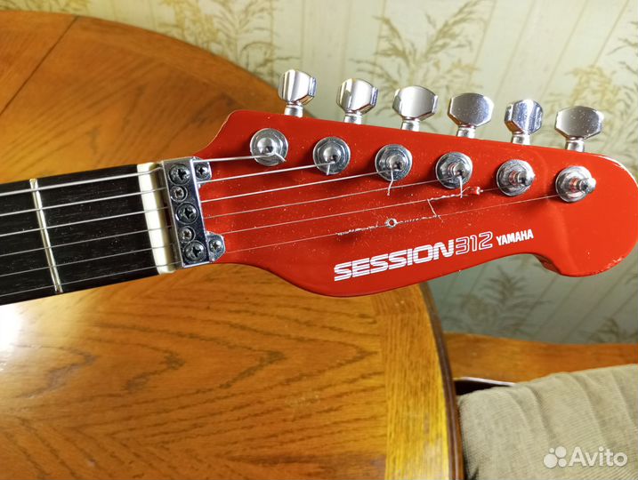 Epiphone lpkoreastudio.SratocasterFender.ы