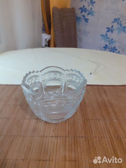 Хрустальная ваза