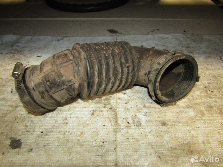 Патрубок воздушного фильтра Aveo (T300) 2011