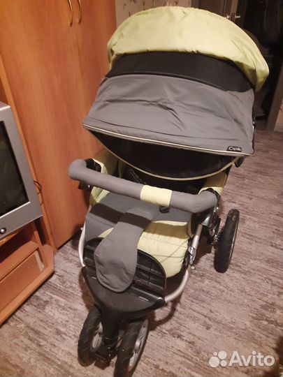 Прогулочная коляска зима/лето