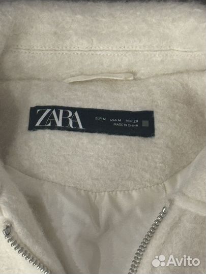 Куртка букле zara