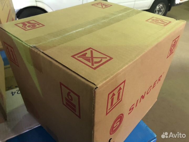 Оверлок Singer MyLock 674D