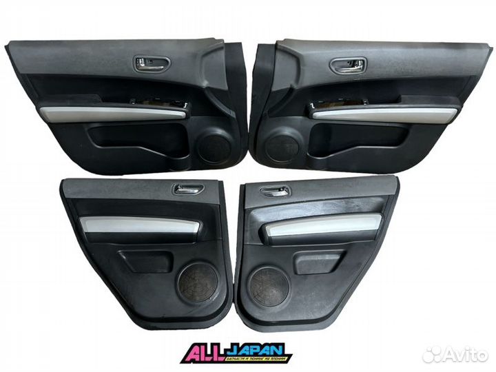 Обшивка двери Nissan X-Trail TNT31 QR25DE