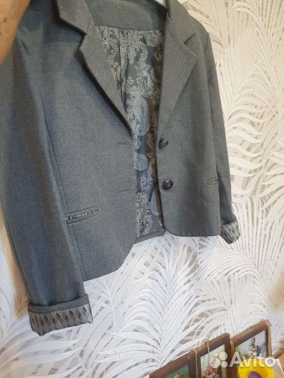 Пиджак для девочки примерно на рост 134