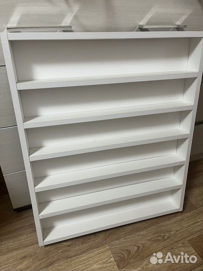 Маникюрный стол