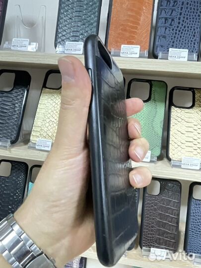 Кожаный чехол на iPhone 8+