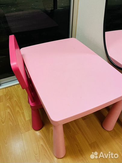 Детский стол и стул