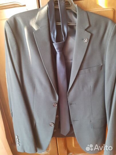 Мужской костюм
