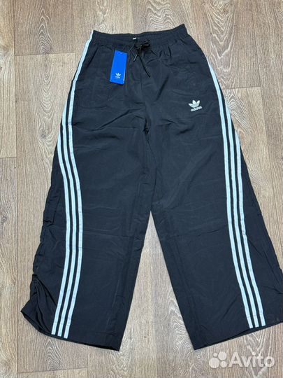 Штаны adidas широкие