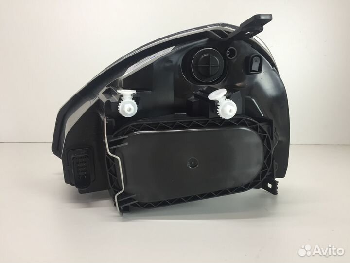 Фара правая LADA Priora 2013-2018