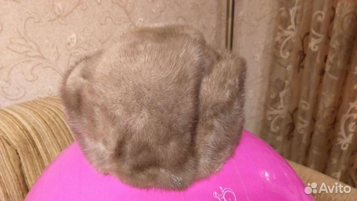 Женские зимние меховые шапки (см.фото)