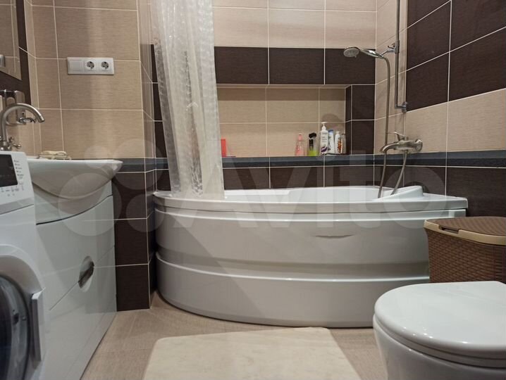 2-к. квартира, 56,6 м², 2/3 эт.