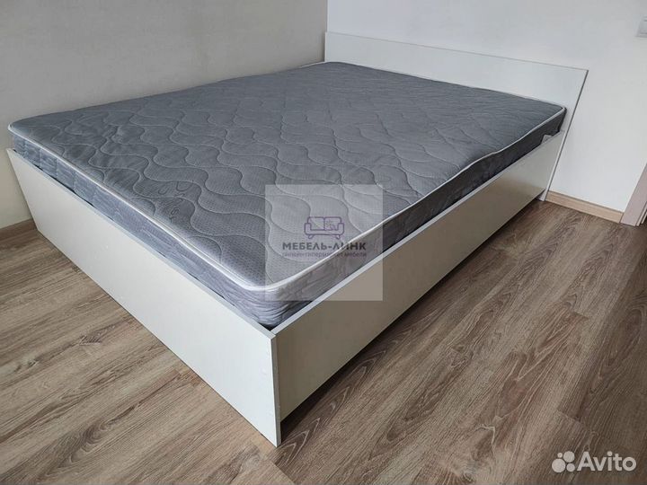 Кровать 180х200 с матрасом