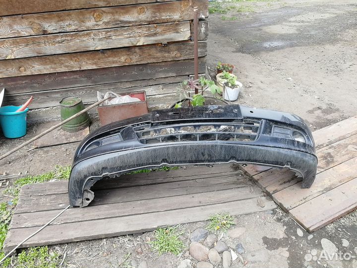 Продам передний бампер бу