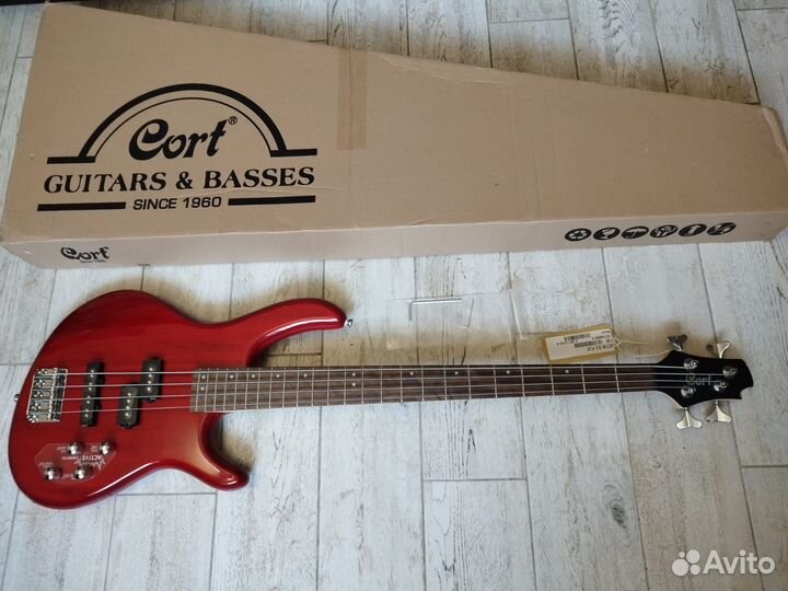 Бас гитара Cort Bass Plus TR Action Series