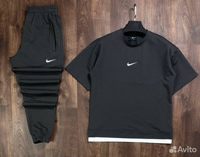 Спортивный костюм Nike футболка + штаны