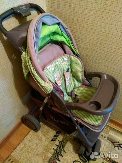 Прогулочная коляска