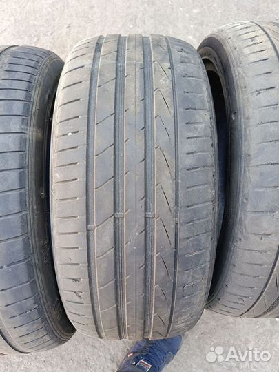 Hankook Ventus S1 Evo 2 K117B 245/45 R19 и 275/40 R19 Y