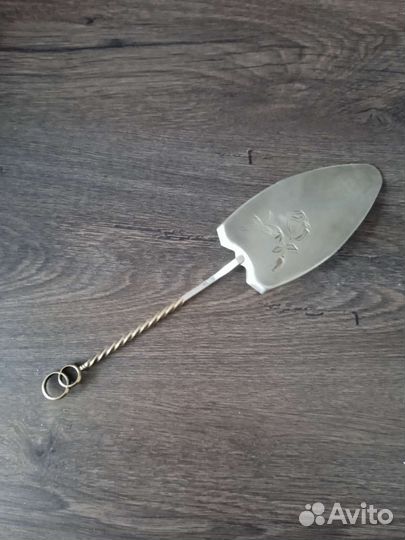 Свадебная серебряная лопатка для торта