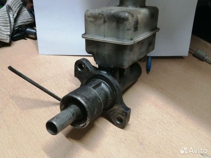 Главный тормозной цилиндр Hyundai Sonata G4CPD