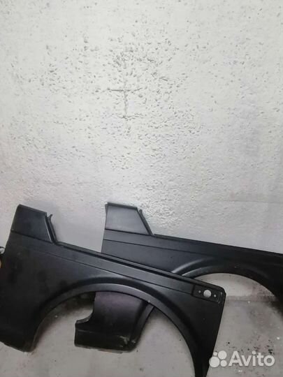 Правое крыло ваз 2121
