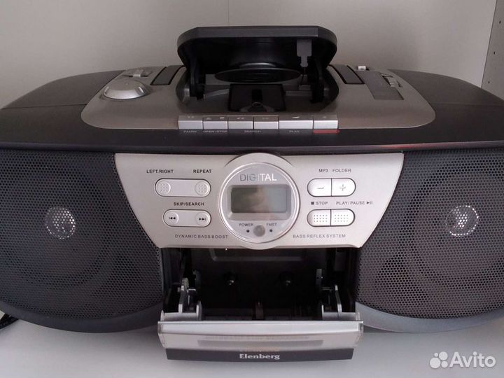 Кассетная магнитола Elenberg