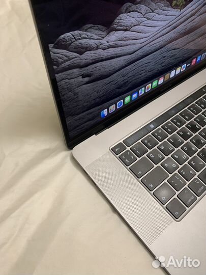 Apple MacBook Pro 16 2019 i9/5500/16gb/1TB SSD