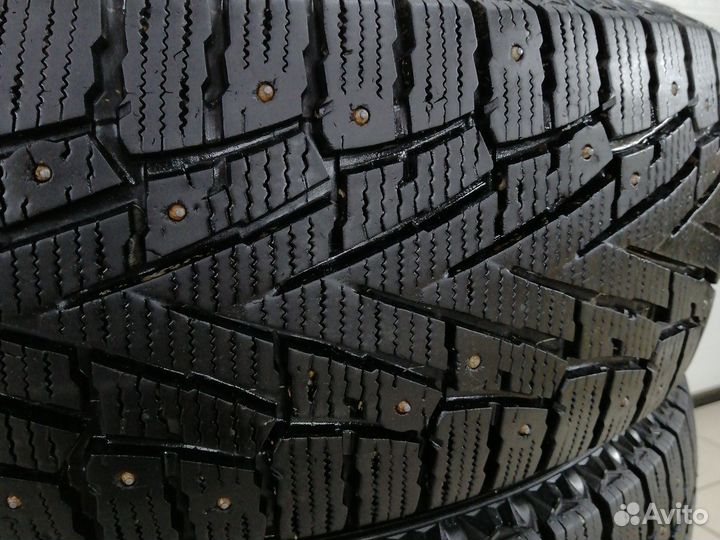 Roadstone Winguard WinSpike SUV 225/65 R17 106T