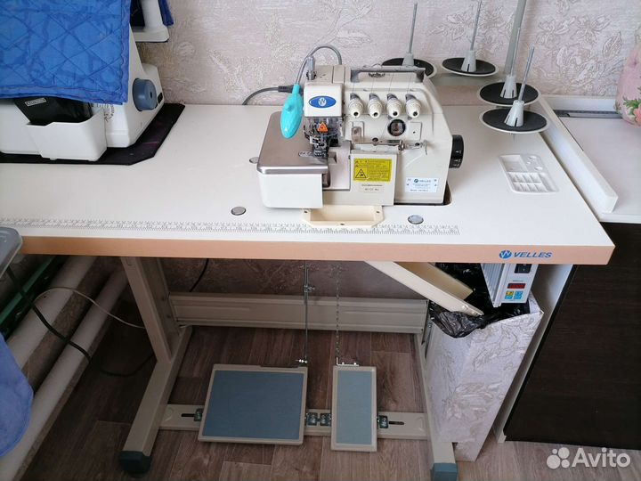 Промышленный оверлок Velles 700-4