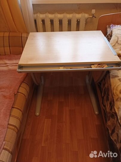 Растущая парта истул Деми б/у