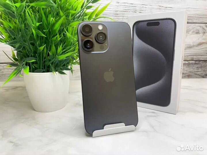 iPhone Xr в корпусе 15 Pro