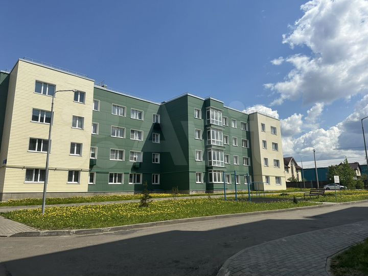 3-к. квартира, 79,7 м², 2/4 эт.