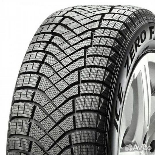 Pirelli Ice Zero FR 215/55 R16