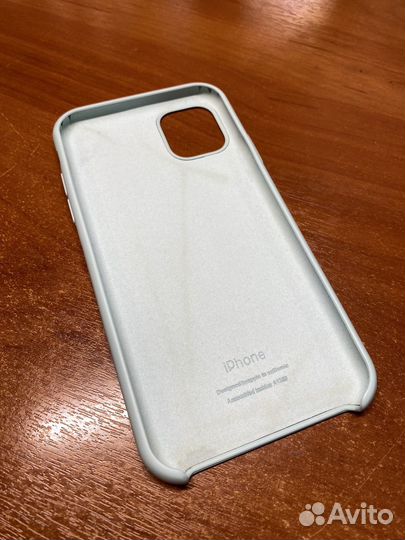 Чехол на iPhone 11