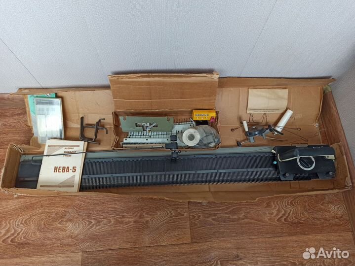 Вязальная машина нева 5