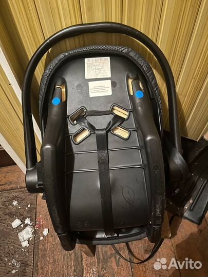 Автомобильное кресло люлька