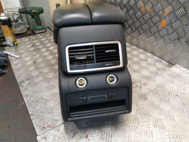Подлокотник Audi Q7 4LB casa 2008