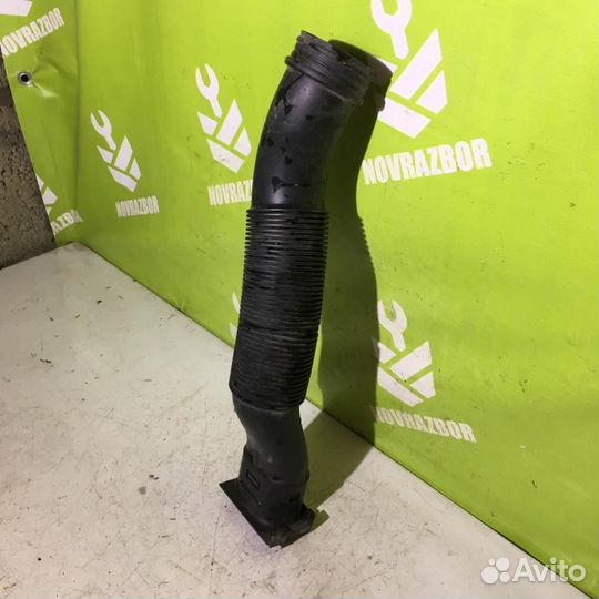 Патрубок воздушного фильтра Фольксваген Поло сед