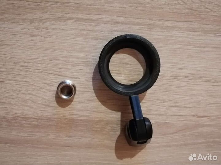 Держатель для микрофона Behringer