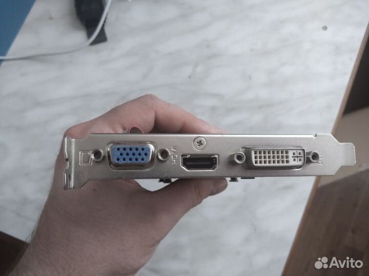 Видеокарта Asus Radeon HD 6570