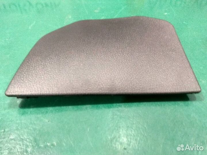 Накладка на торпедо левая Mitsubishi Lancer 9