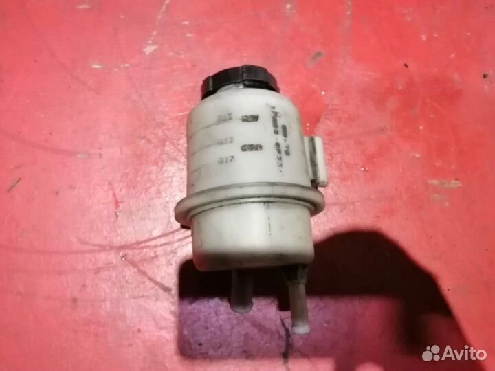 Бачок гидроусилителя Nissan Navara D40 YD25ddti