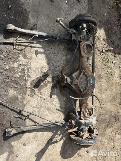 Задний мост pajero sport 1 4.900