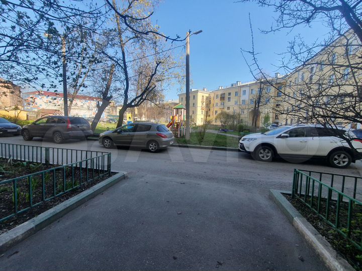 2-к. квартира, 62,9 м², 1/4 эт.