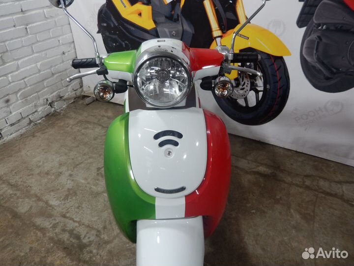 Скутер Honda Giorno AF70 Fi цвет Италия