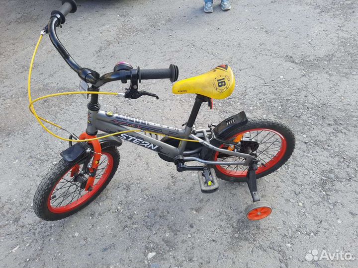 Детский велосипед 16